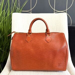 Authentic Louis Vuitton Speedy 30 bag brown Epi leather